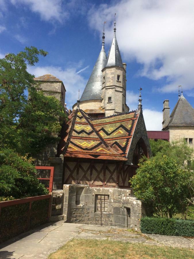 Foret Enchantee De Bourgogne La Celle-En-Morvan Exterior photo